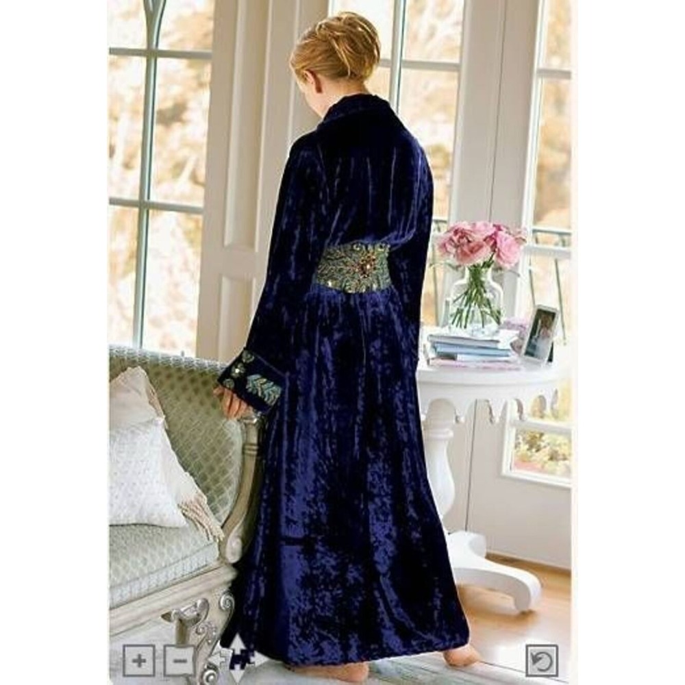 Soft Surroundings Peacock Crushed Velvet Robe Purple Large Embroidered Beaded